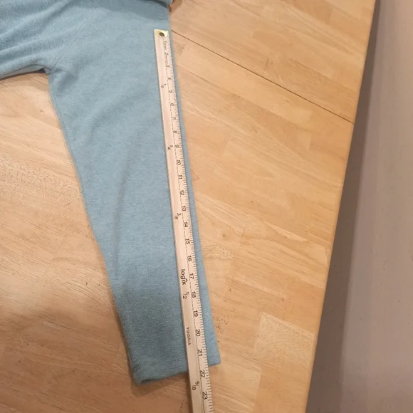 Eddie Bauer women's pullover long sleeves Sweater. Size Large - Picture 12 of 16